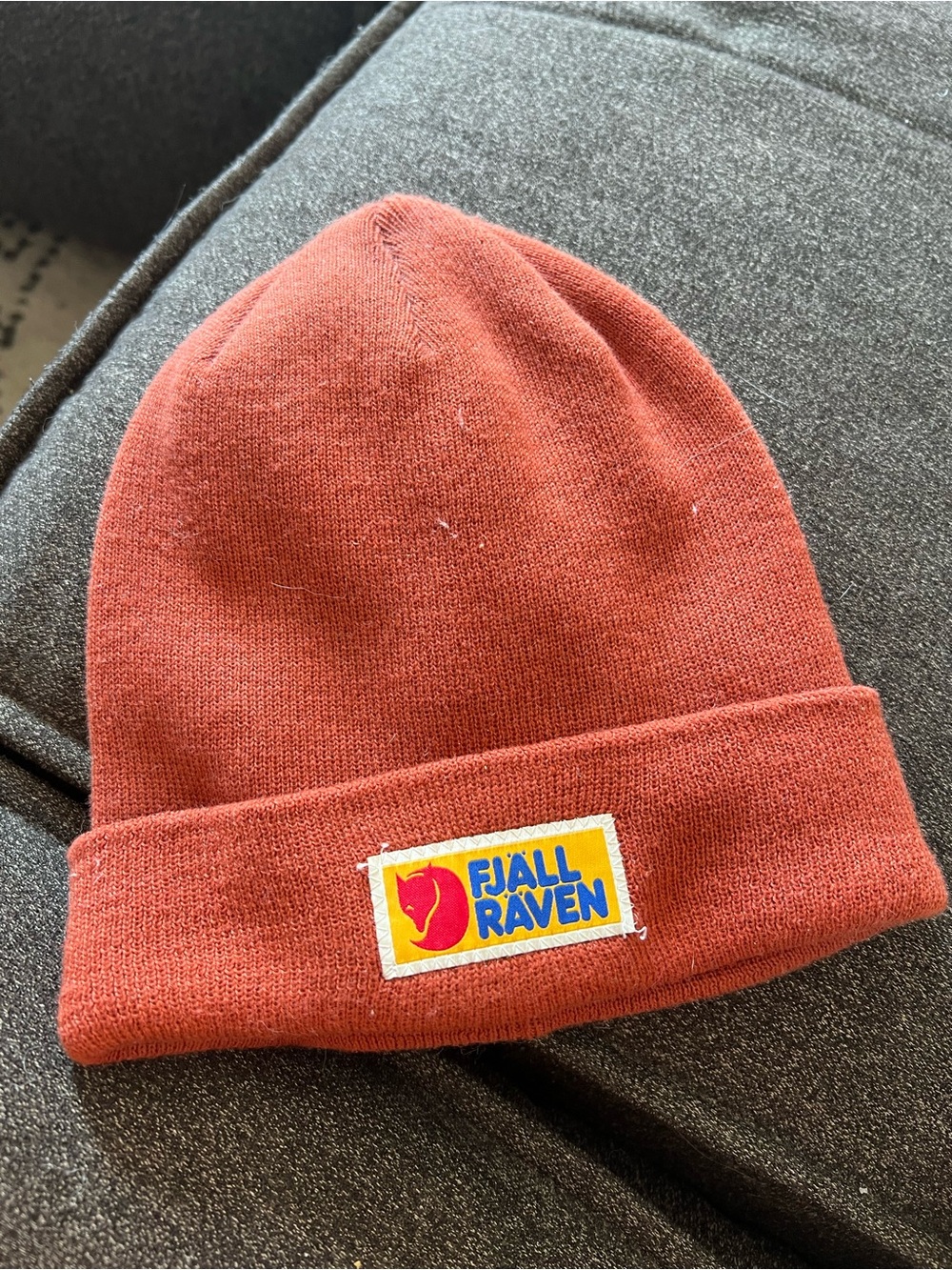 Fjallraven beanie rust orange red
